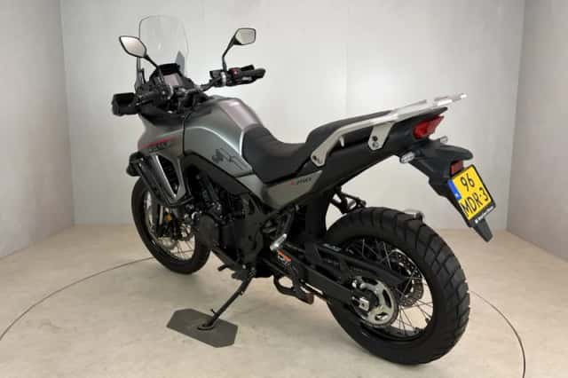 Honda CB650R (2022) thumbnail 6