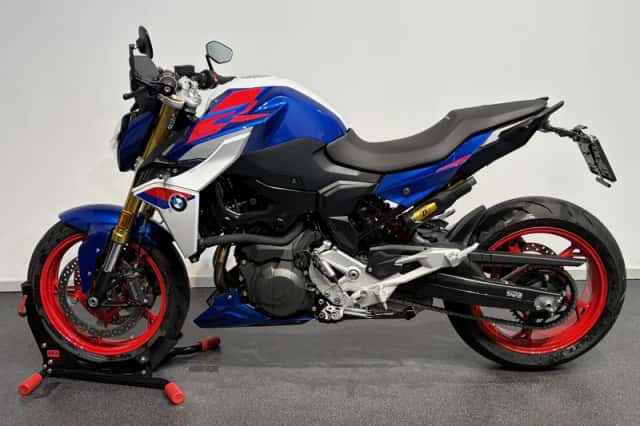 BMW F 900 R (2025) thumbnail 2