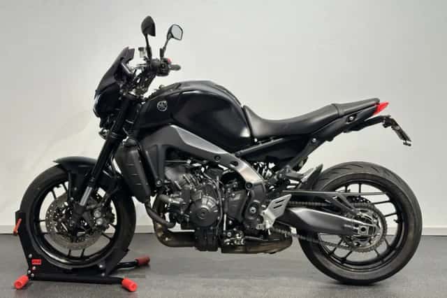 Yamaha MT-09 (2021) thumbnail 2