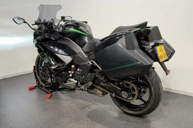 Kawasaki Ninja 1000SX (2020) thumbnail 4