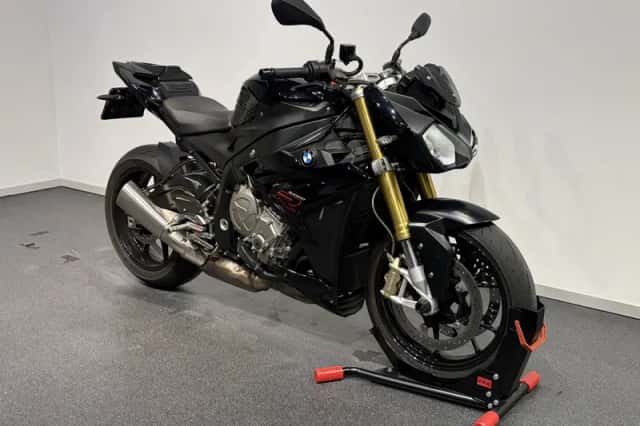 BMW S 1000 R (2016) thumbnail 3
