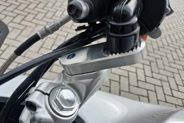 BMW K 1200 RS (2000) thumbnail 6