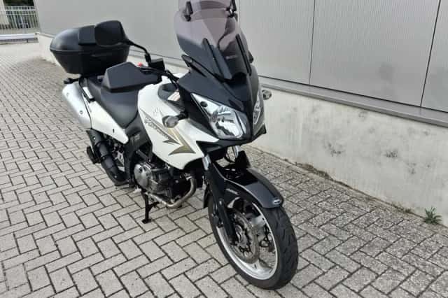Suzuki DL650A (2010) thumbnail 2