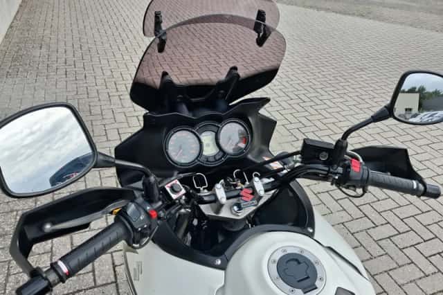 Suzuki DL650A (2010) thumbnail 5