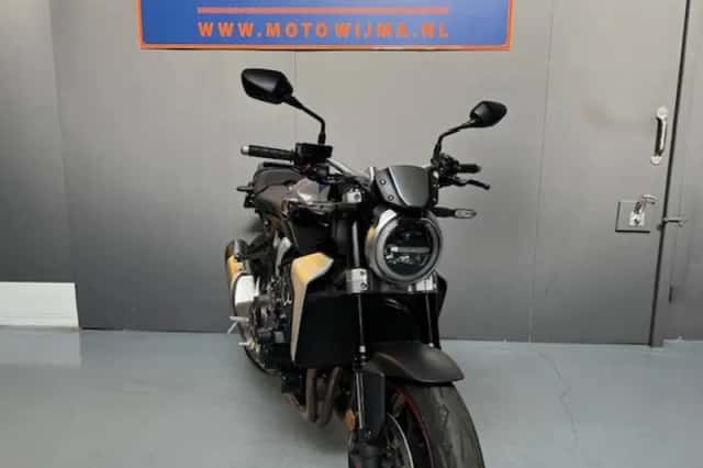 Honda CB1000R (2020) thumbnail 3