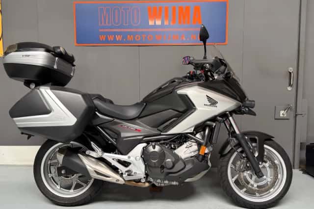 Honda NC750X (2018) thumbnail 1