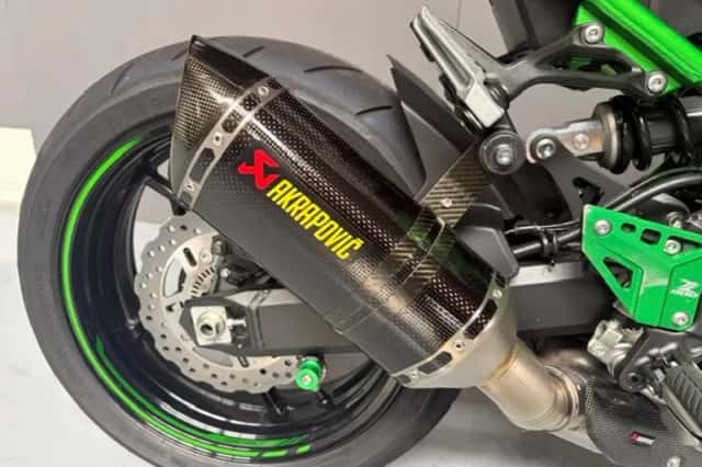 Kawasaki Z900 (2023) thumbnail 5