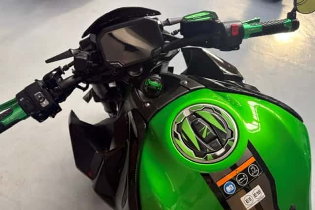 Kawasaki Z900 (2023) thumbnail 3