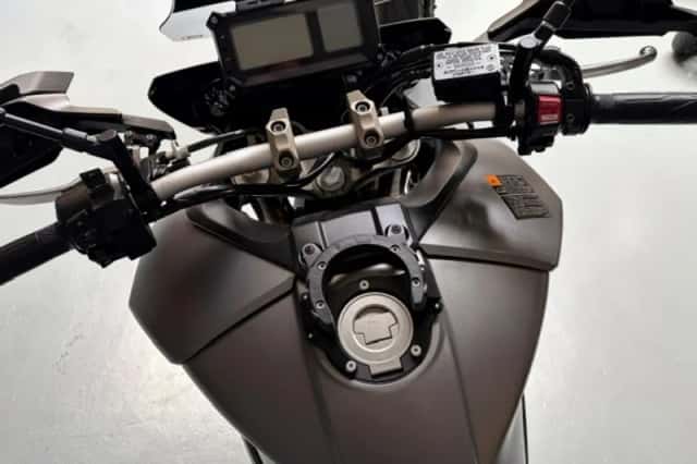 Yamaha Tracer 900 (2015) thumbnail 3
