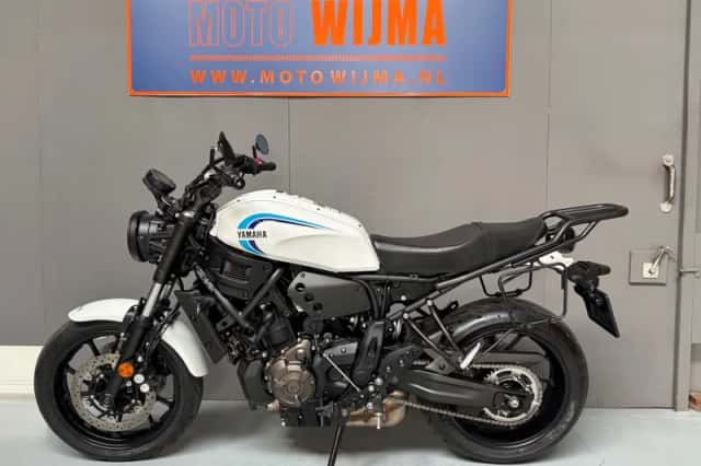 Yamaha XSR700 (2023) thumbnail 2