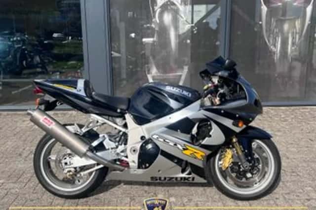 Suzuki GSX-R1000 (2001) thumbnail 1