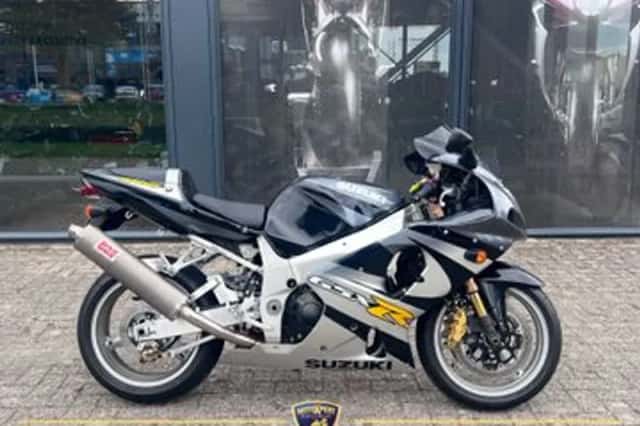 Suzuki GSX-R1000 (2001) thumbnail 1