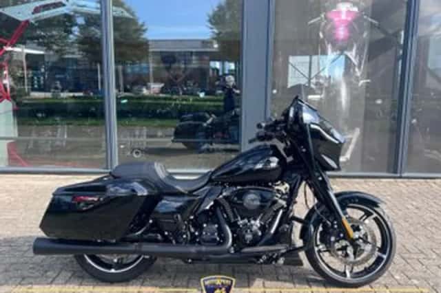 Harley-Davidson Street Glide (2024) thumbnail 1