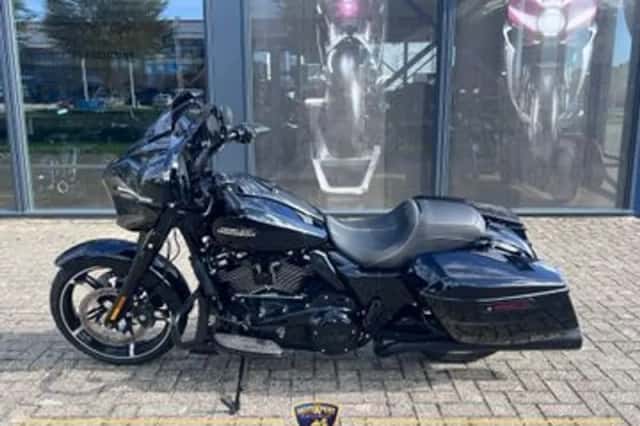 Harley-Davidson Street Glide (2024) thumbnail 2