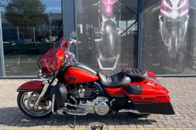 Harley-Davidson Street Glide (2018) thumbnail 2