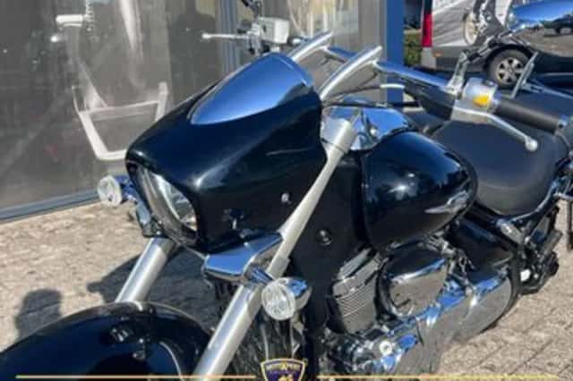 Suzuki Intruder M 1500 (2009) thumbnail 6
