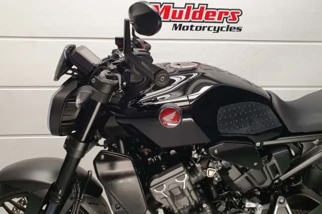 Honda CB1000R (2021) thumbnail 4