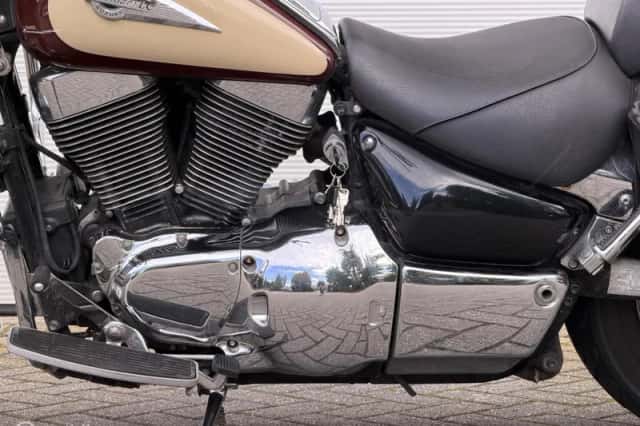 Suzuki VL 1500 Intruder (1998) thumbnail 5
