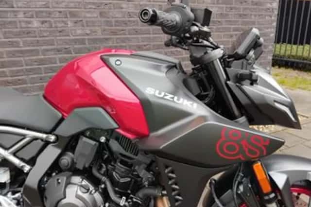 Suzuki GSX-8S (2026) thumbnail 3