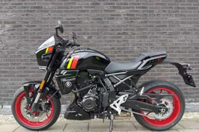 Suzuki GSX-8TT (2026) thumbnail 2