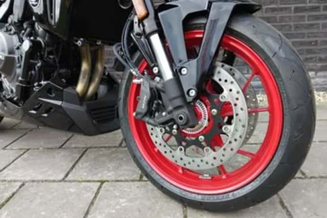 Suzuki GSX-8TT (2026) thumbnail 5