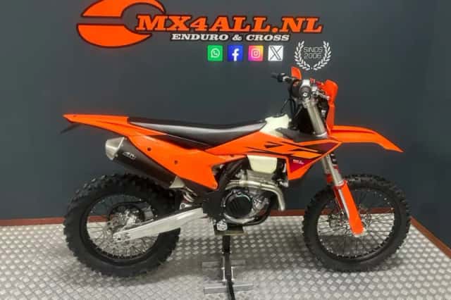 KTM 350 EXC-F (2026) thumbnail 1