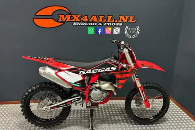 KTM EXC (2026) thumbnail 1