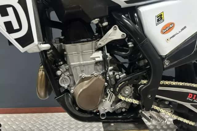 KTM 450 Husqvarna FC Factory Rockstar Edition (2020) thumbnail 4