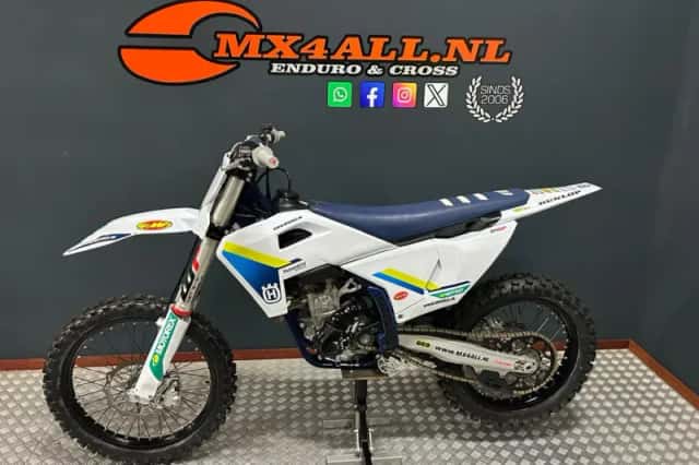 Husqvarna FC 250 (2025) thumbnail 2