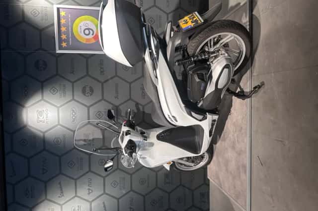 Honda SH350i 350cc (2022) thumbnail 4