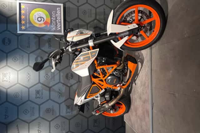 KTM 690 Duke 690cc (2012) thumbnail 1