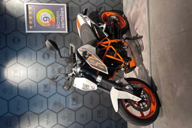 KTM 690 Duke 690cc (2012) thumbnail 2