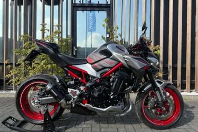 Kawasaki Z900 (2023) thumbnail 1