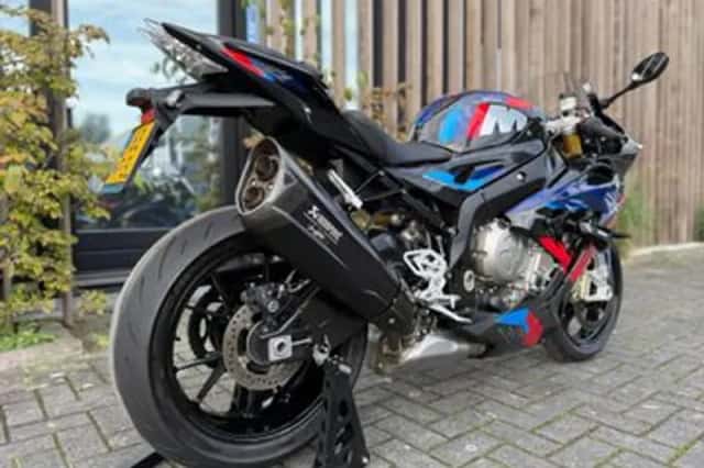 BMW S 1000 RR (2018) thumbnail 3