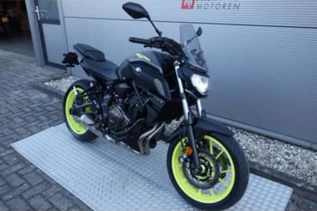 Yamaha MT-07 (2018) thumbnail 2