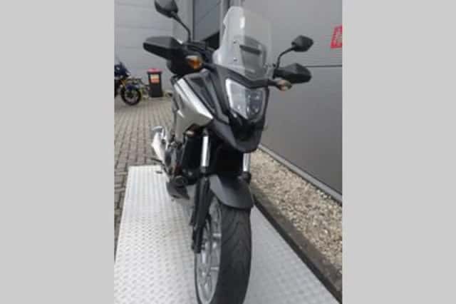 Honda NC750X (2016) thumbnail 4
