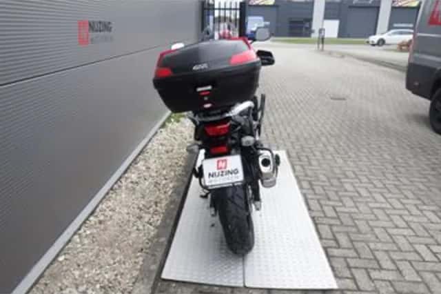 Suzuki V-Strom 650 (2018) thumbnail 5