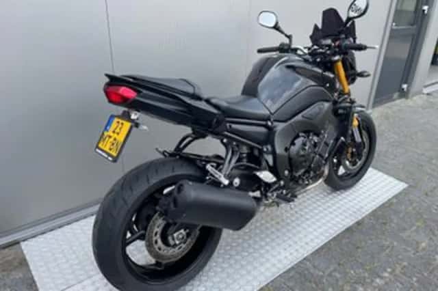 Yamaha FZ8 (2012) thumbnail 3