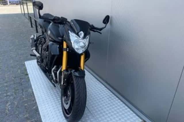 Yamaha FZ8 (2015) thumbnail 4