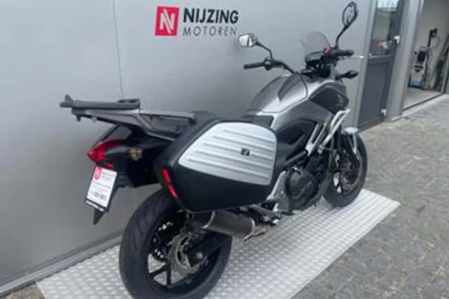 Honda NC750X (2015) thumbnail 3