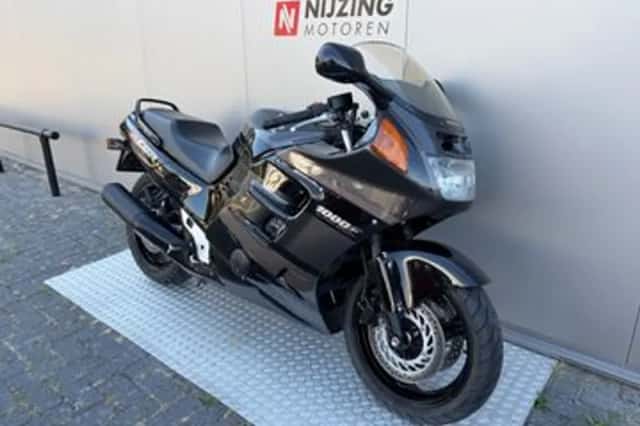 Honda CBR 1000 F (1993) thumbnail 2