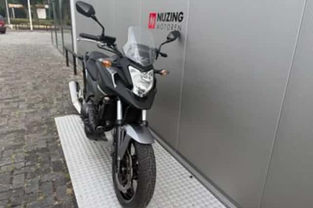 Honda NC750X (2015) thumbnail 4