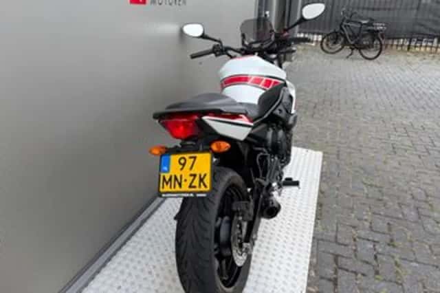 Yamaha XJ6 Diversion (2012) thumbnail 5