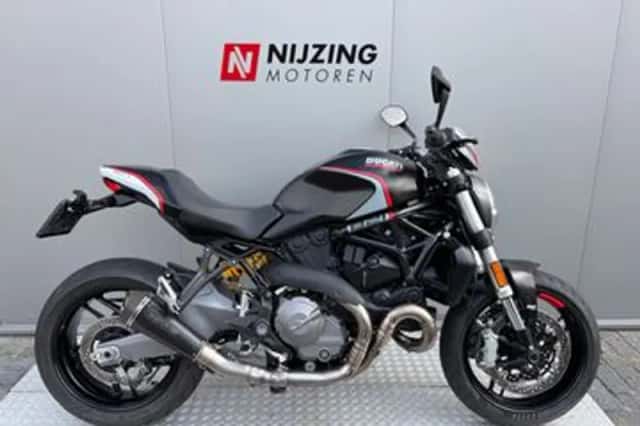 Ducati Monster 821 (2019) thumbnail 1