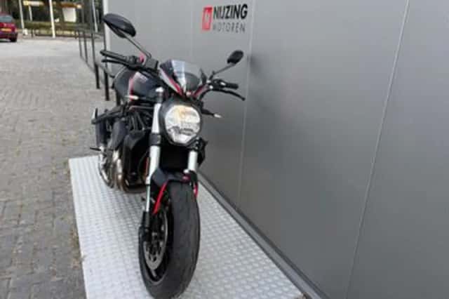Ducati Monster 821 (2019) thumbnail 4