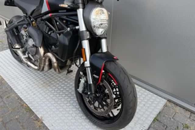 Ducati Monster 821 (2019) thumbnail 6