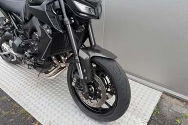 Yamaha MT-09 (2017) thumbnail 6