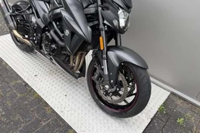 Suzuki GSX-S750 (2018) thumbnail 6