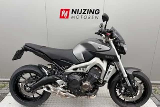 Yamaha MT-09 (2014) thumbnail 1