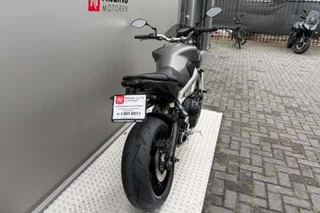 Yamaha MT-09 (2014) thumbnail 5